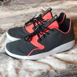 Jordan Eclipse Youth 9Y | Men 9 | Women 10
